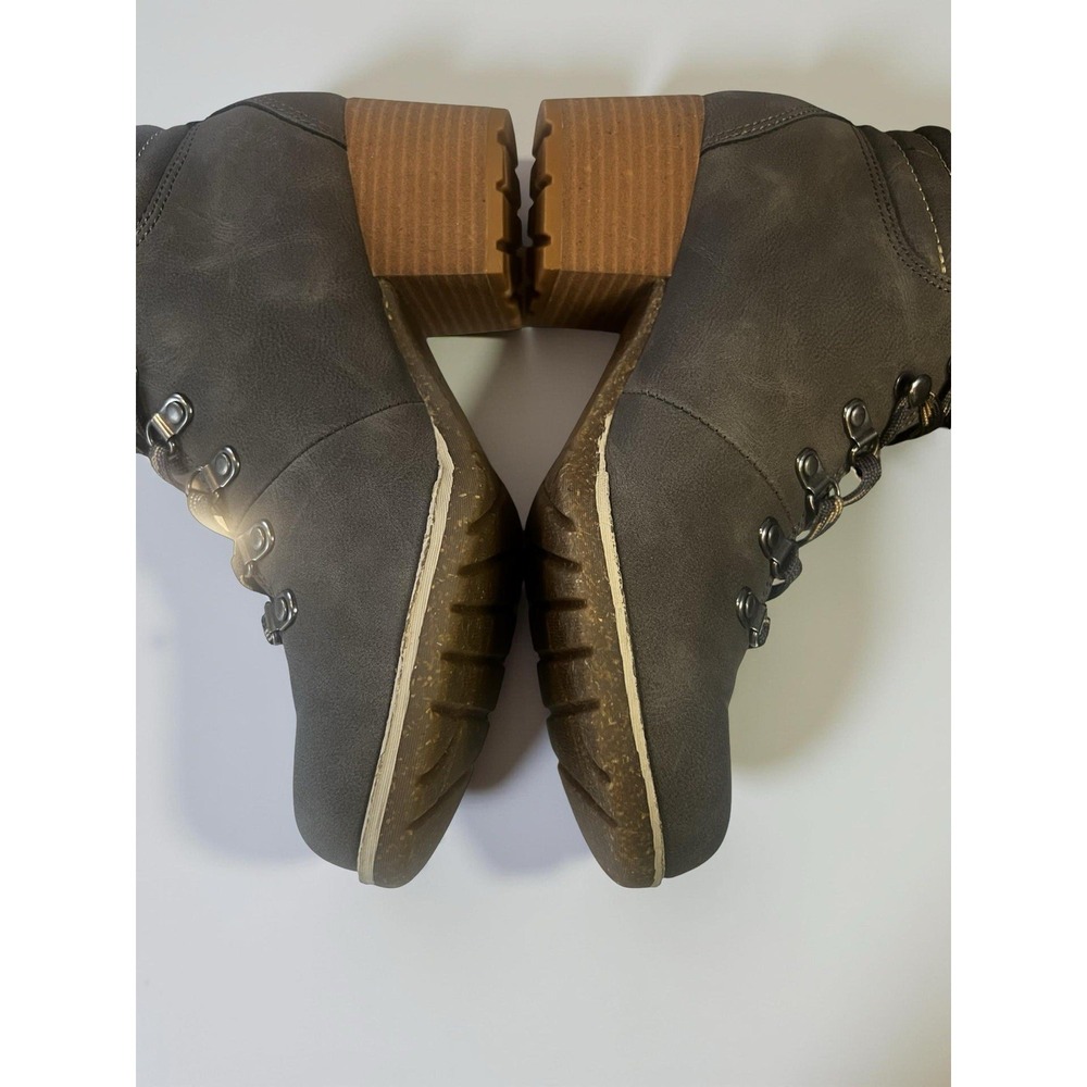 B.O.C Women's Light Grey Alder Lace-Up Block-Heel Hiking Boots .
Size 6 - Picture 2 of 6